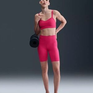 Nike Women's Zenvy Gentle-Support High-Waisted 8" Biker Shorts